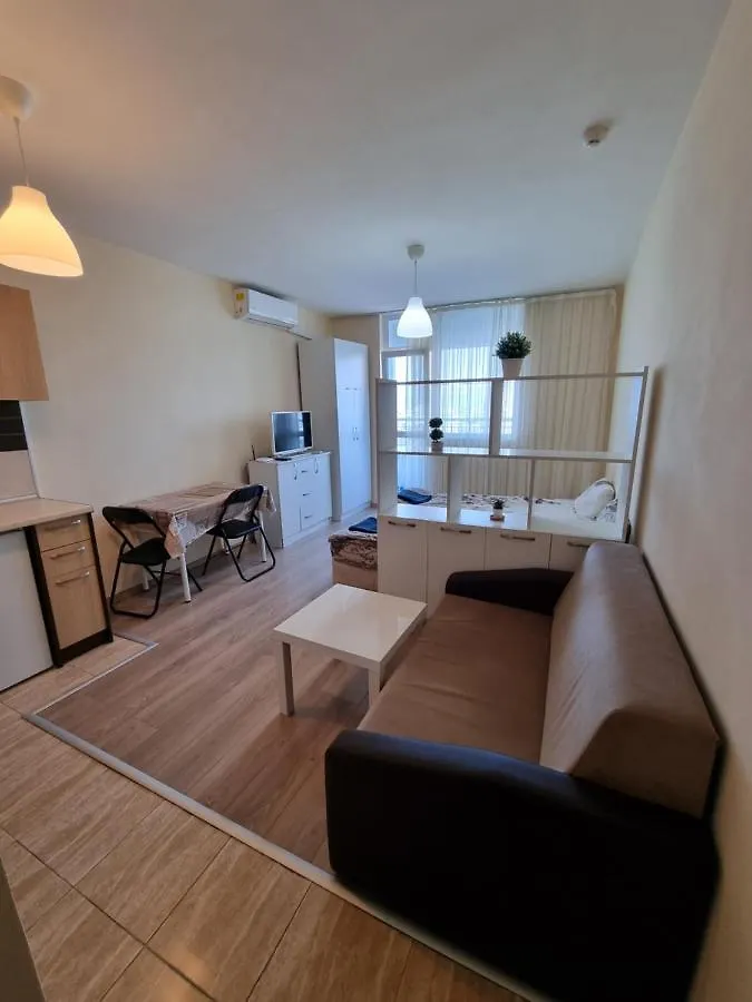 Apartment 350 소피아 0*,